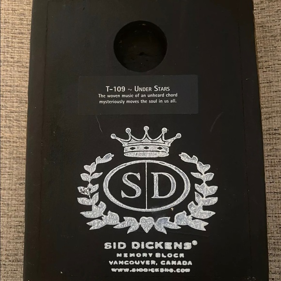 Sid Dickens Retired RARE Under Stars T109 *CHIPPED